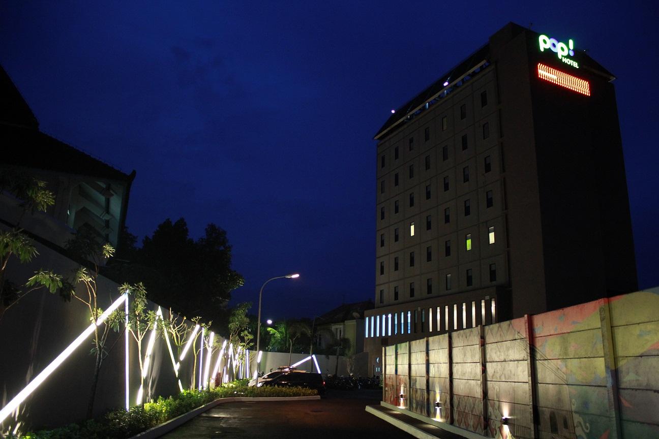 Pop! Hotel Timoho Джокьякарта Экстерьер фото