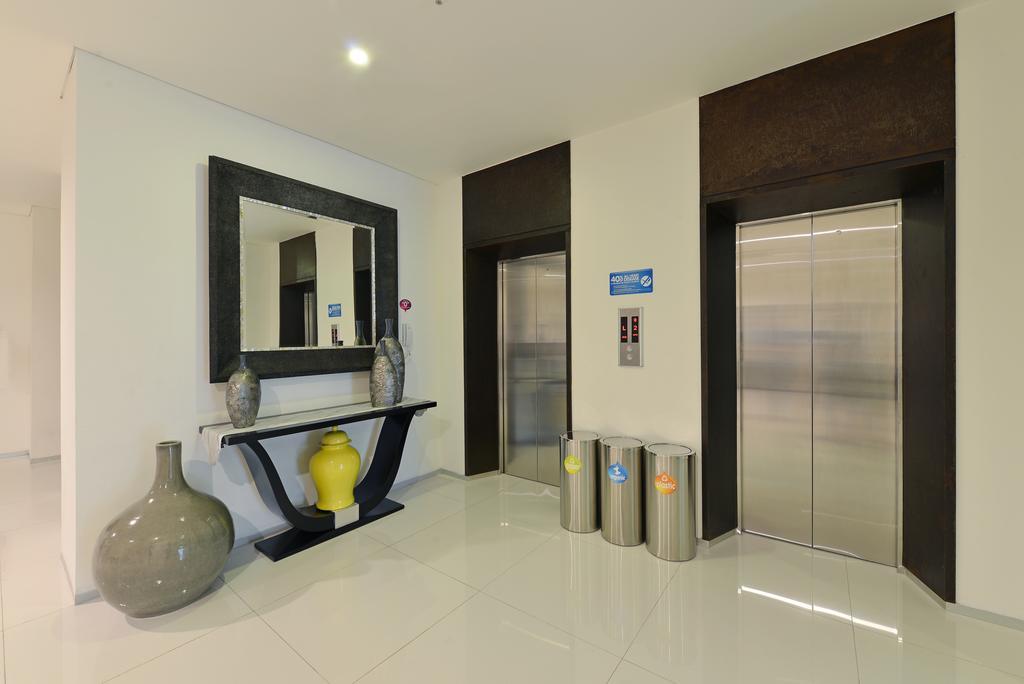 Pop! Hotel Timoho Джокьякарта Экстерьер фото