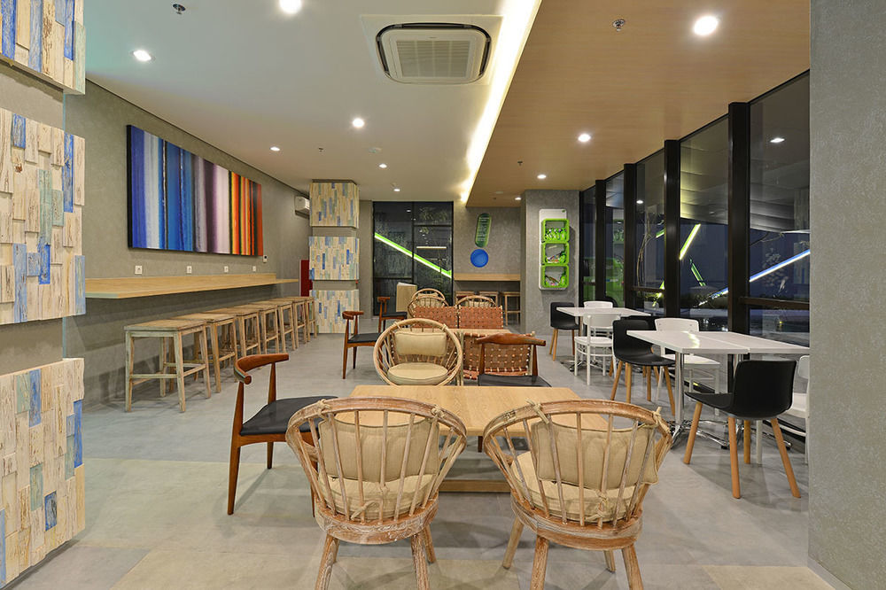 Pop! Hotel Timoho Джокьякарта Экстерьер фото